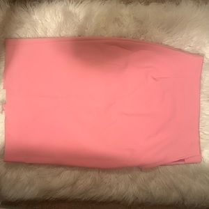 ZARA PENCIL SKIRT. PINK. SMALL